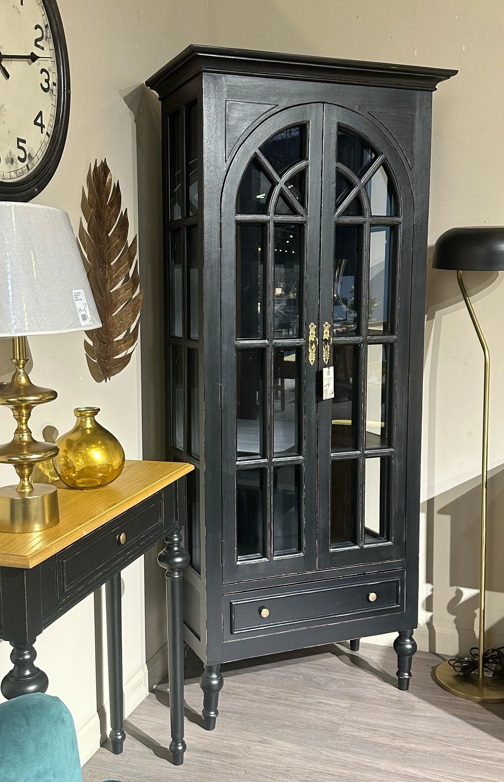 Шкаф-витрина "Legend"  в Красноярске